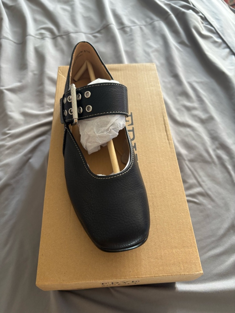 Frye and CO Women’s Black Buckle Strap Flat Shoe